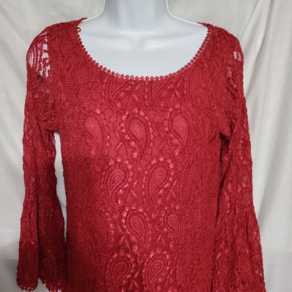 Haani - Beautiful Red Dress - Picture 2 of 4